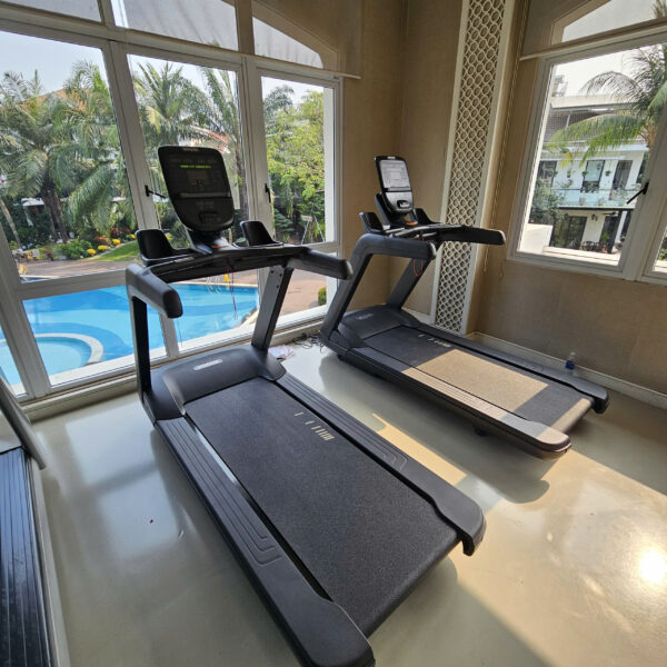 So Sánh Phòng Gym Private Và Gym Truyền Thống: Đâu Là Lựa Chọn Tối Ưu Cho Chủ Đầu Tư? 2 alt="Phòng gym private cao cấp với không gian riêng tư và thiết kế hiện đại"