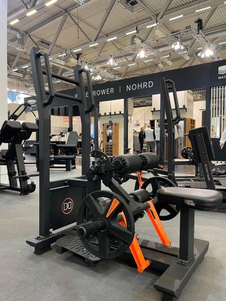 Booty Builder Zone khu tập mông chuyên biệt trong phòng gym