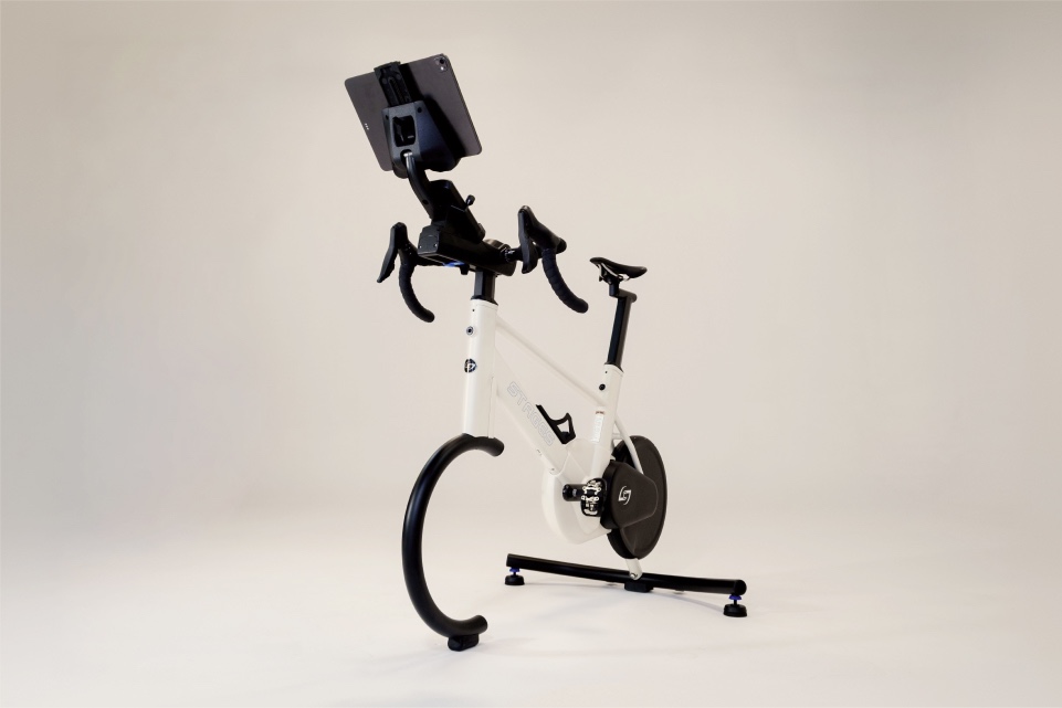 Stages SB200 Indoor Smart Bike — Xe Đạp Thông Minh Zwift & Studio Ảo 4 Thumbnail 3