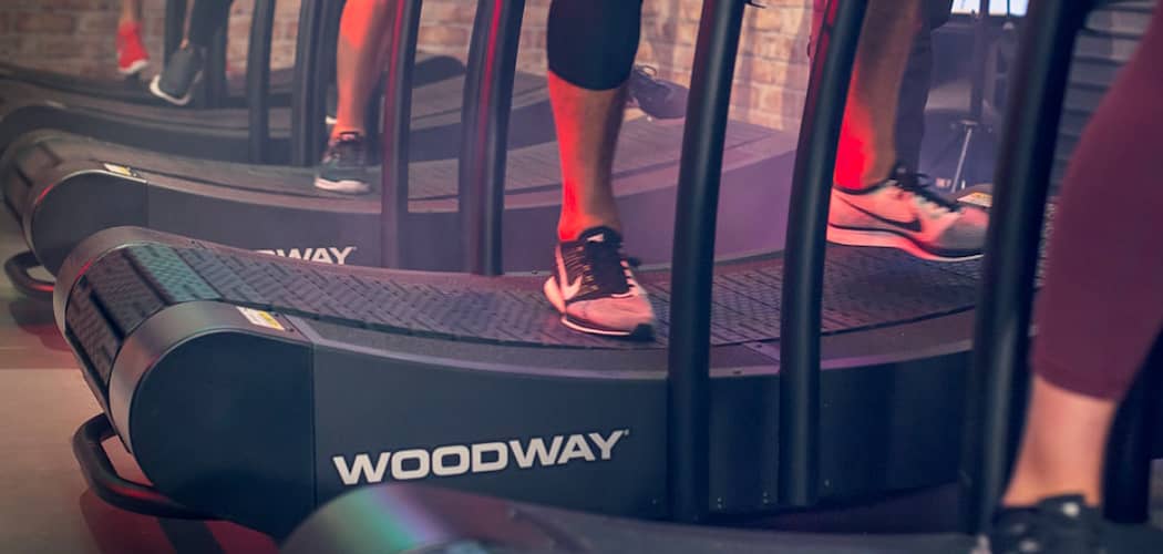 Máy chạy bộ không động cơ Woodway Curve rèn luyện Hybrid